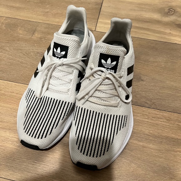 Adidas - Picture 2 of 2